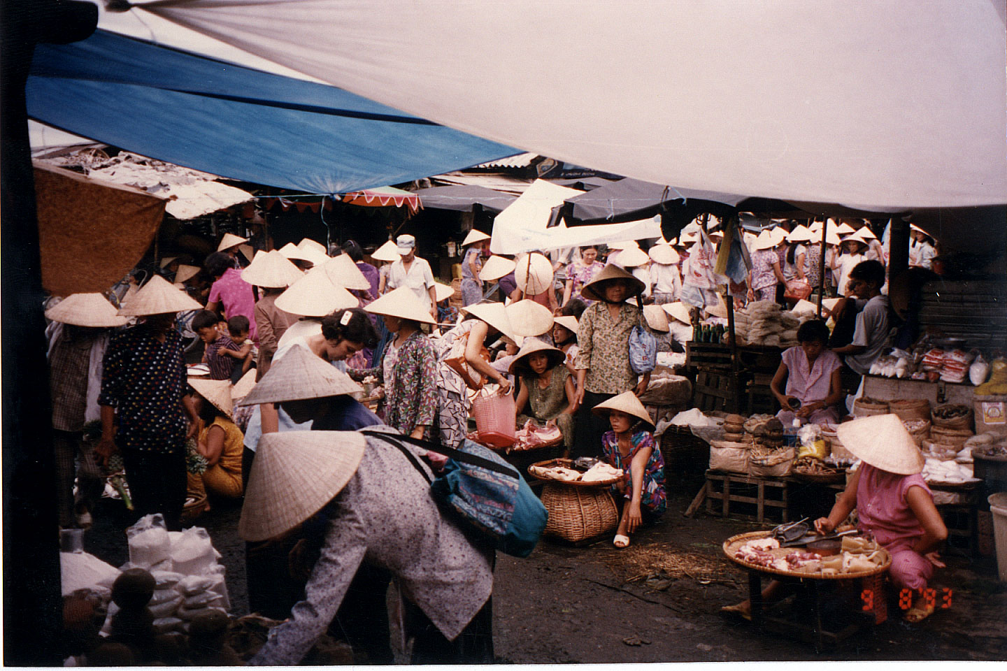 064.jpg, Market
Hue