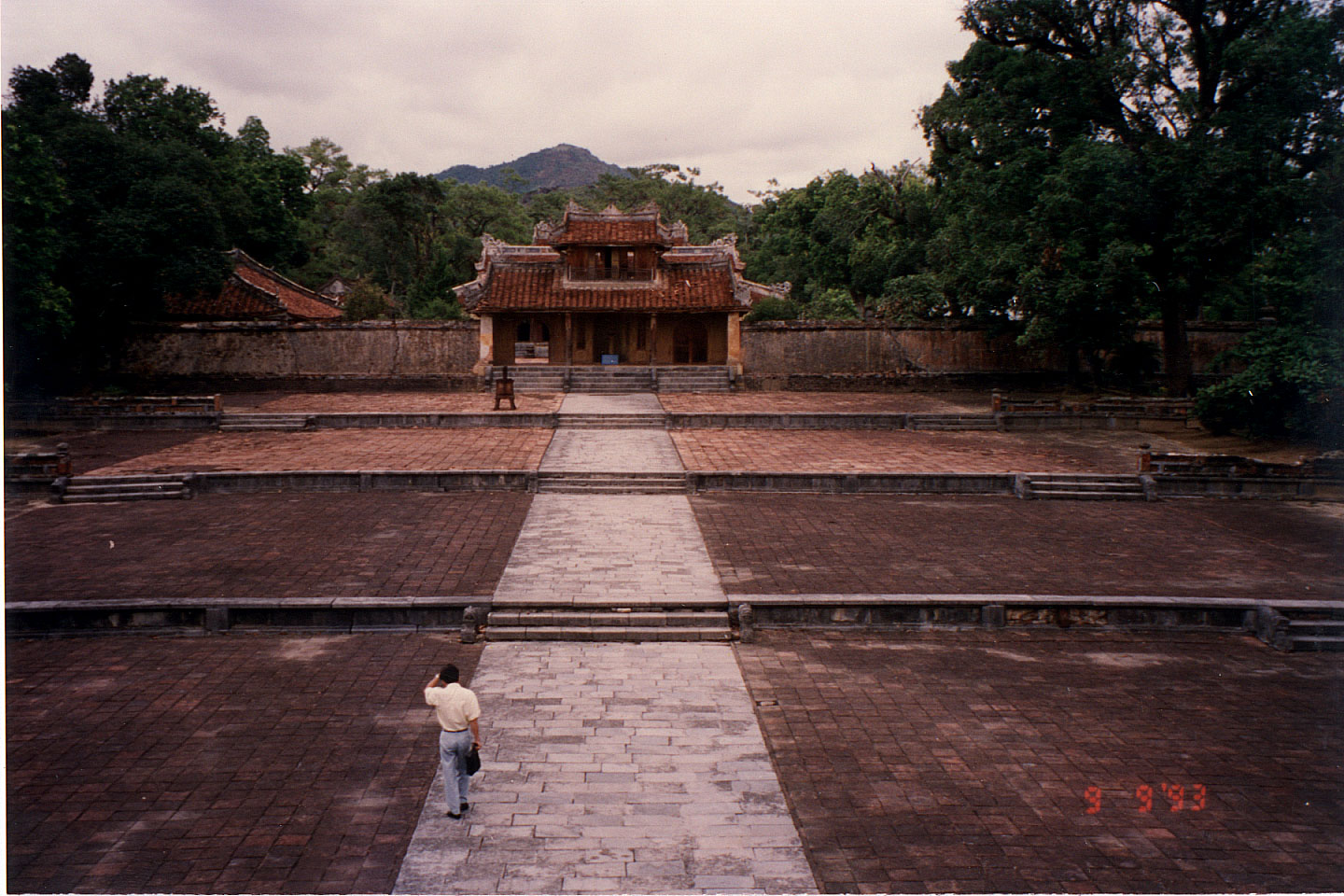 104.jpg, Tomb of Ming Mang
Hue