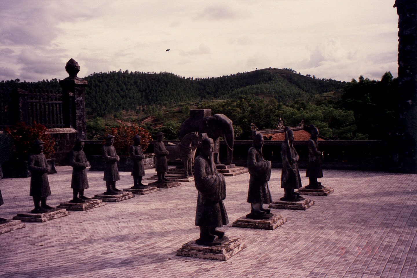 122.jpg, Khai Dinh's tomb