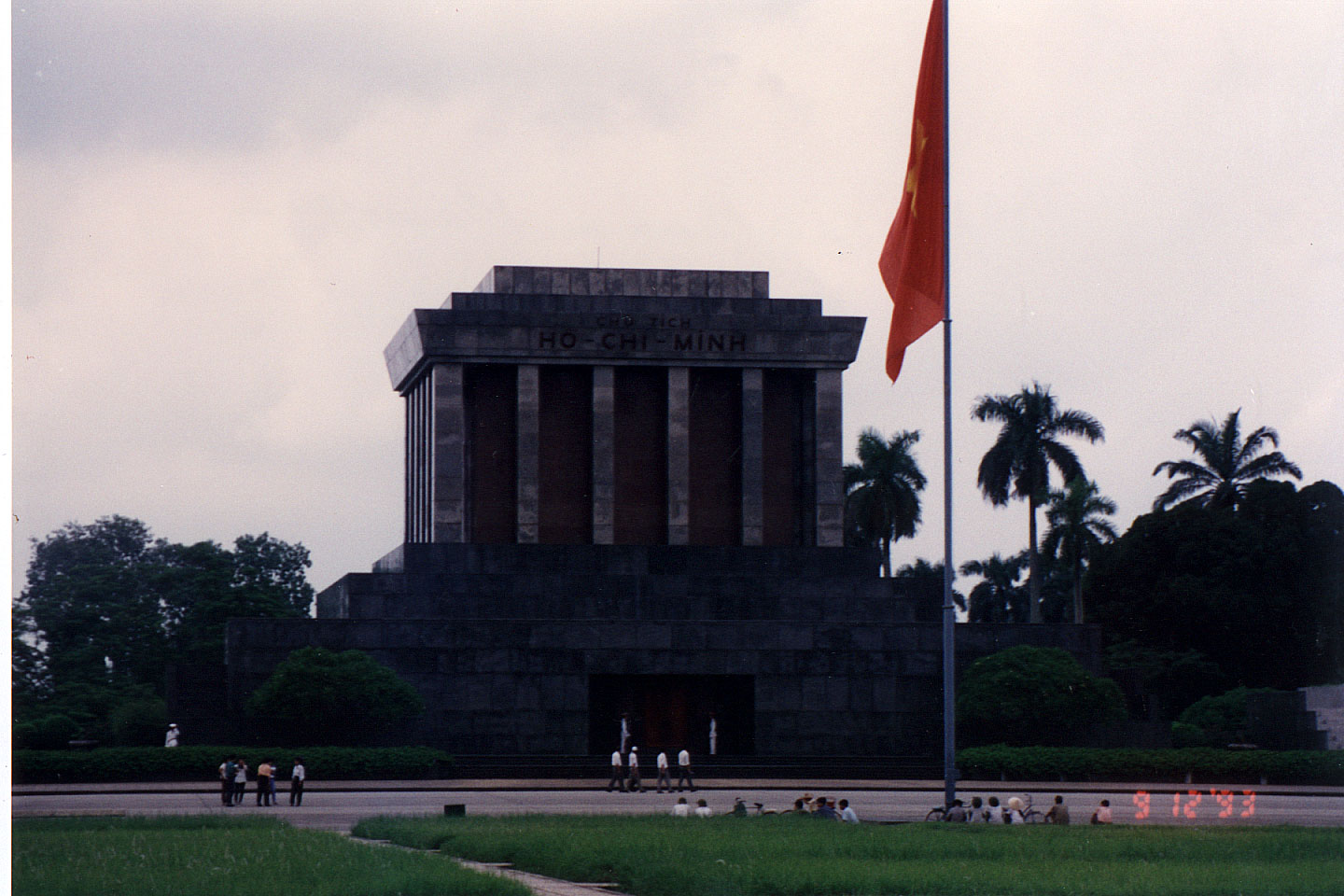 208.jpg, Ho Chi Minh's
Mausoleum